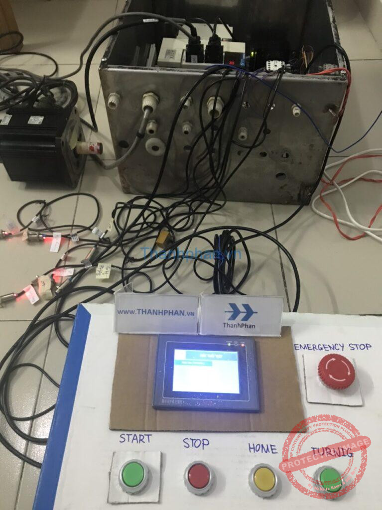 Bộ điều khiển máy cắt thịt dùng màn hình cảm ứng HMI